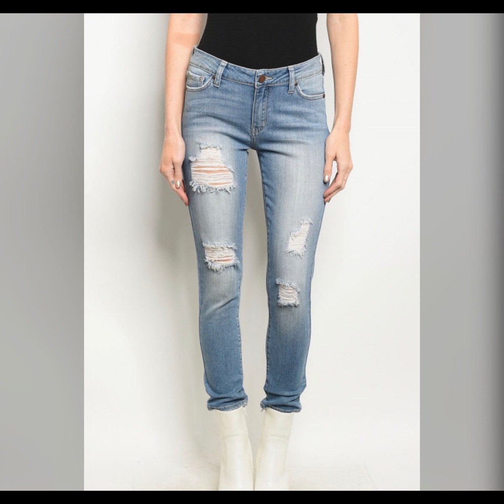 Mid rise ankle skinny jeans